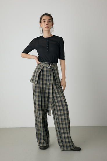 【crie conforto】バックオープンヘンリーネックTシャツ 詳細画像