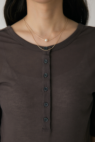 【crie conforto】バックオープンヘンリーネックTシャツ 詳細画像