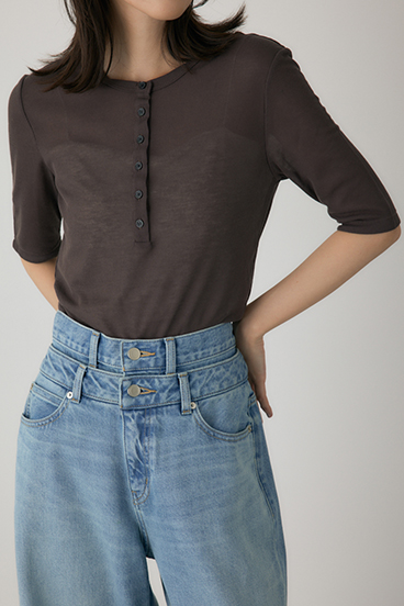 【crie conforto】バックオープンヘンリーネックTシャツ 詳細画像