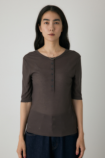 【crie conforto】バックオープンヘンリーネックTシャツ 詳細画像