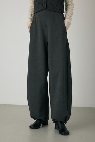 【crie conforto】オーバルスウェットパンツ