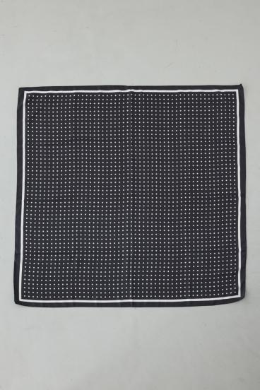 ドット柄スカーフ