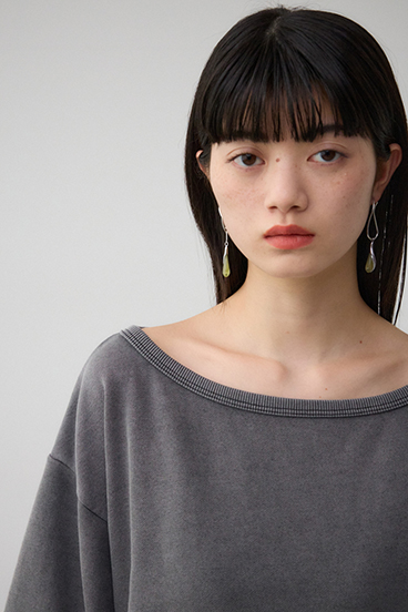 ドロップシェイプドアクリルピアス 詳細画像