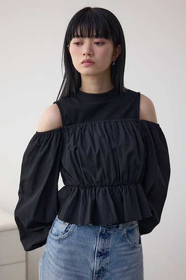 オフショルレイヤードブラウス