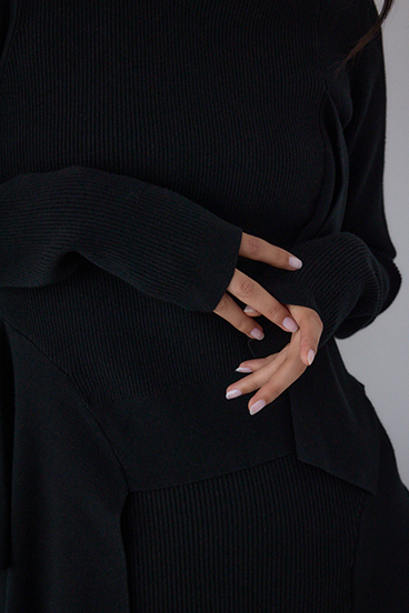 【PLUS】アシンメトリーレイヤードニットワンピース 詳細画像