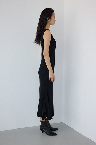 【PLUS】アシンメトリーレイヤードニットワンピース 詳細画像