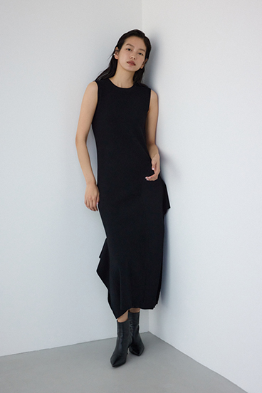 【PLUS】アシンメトリーレイヤードニットワンピース 詳細画像