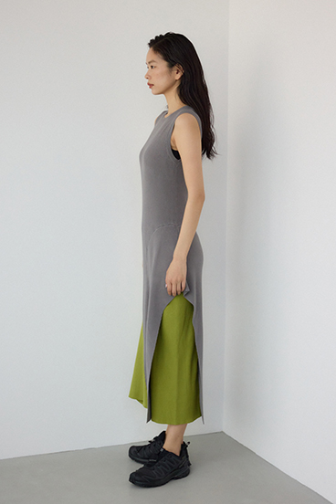 【PLUS】アシンメトリーレイヤードニットワンピース 詳細画像