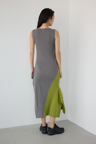 【PLUS】アシンメトリーレイヤードニットワンピース 詳細画像