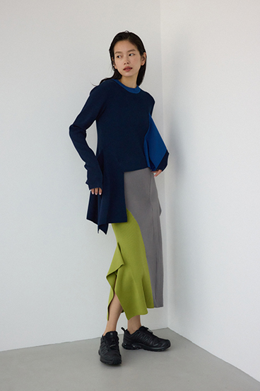 【PLUS】アシンメトリーレイヤードニットワンピース 詳細画像