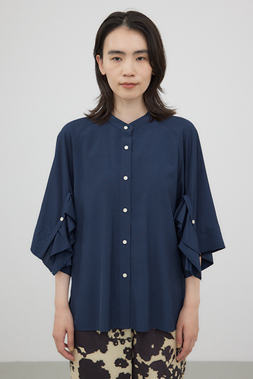 【crie conforto】前後2WAYラッフルテントシャツ 詳細画像