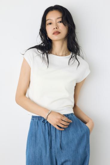 クロップドTEE