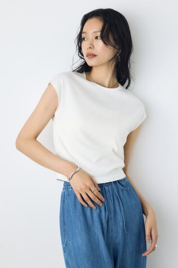 クロップドTEE
