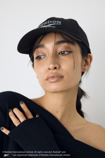 【REEBOK×AZUL】ラインストーンキャップ