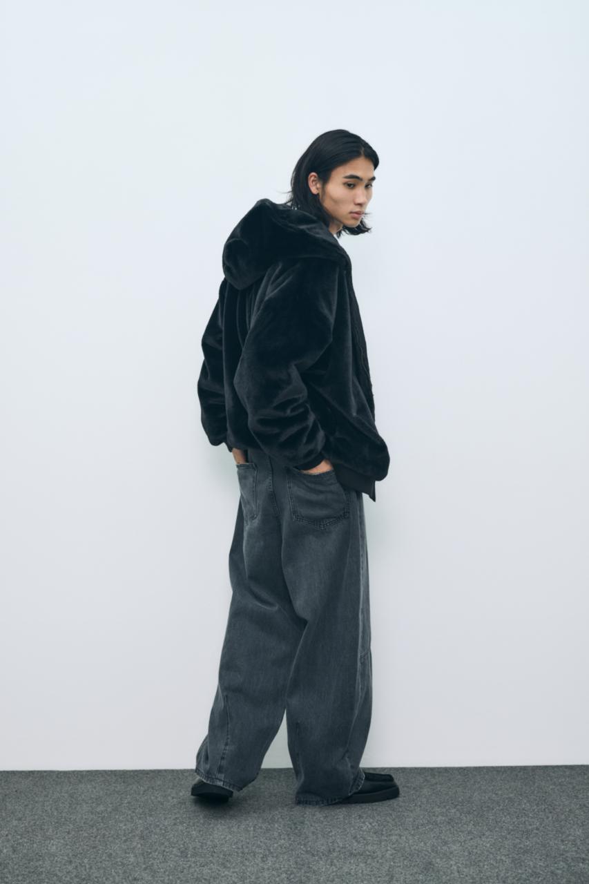 AW先行アイテム】ファーフーディーブルゾン｜MEN｜251JAB30-1121｜AZUL