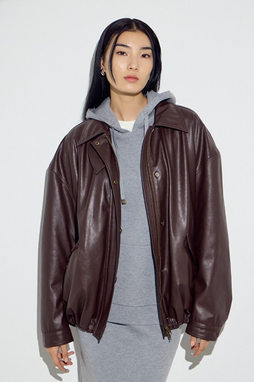 フェイクレザーミドルブルゾン