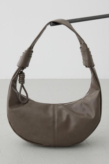 ハーフムーンショルダーバッグ