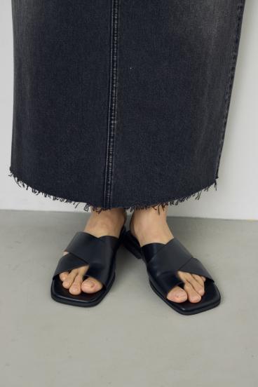 ワイドベルトフラットサンダル 詳細画像