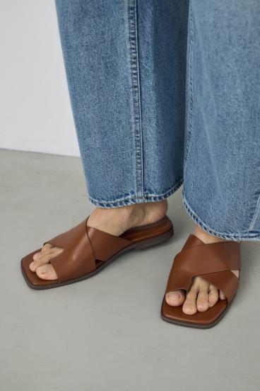 ワイドベルトフラットサンダル 詳細画像