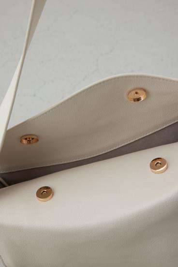 フェイクレザークロスボディバッグ 詳細画像