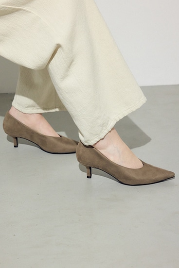 【SS先行アイテム】ソフトインソールポインテッドパンプス