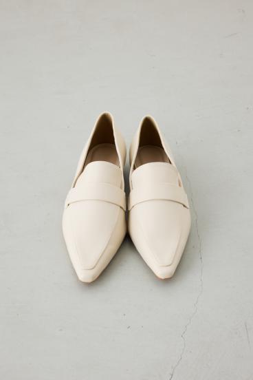 ポインテッドトゥローファー 詳細画像