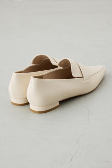 ポインテッドトゥローファー 詳細画像