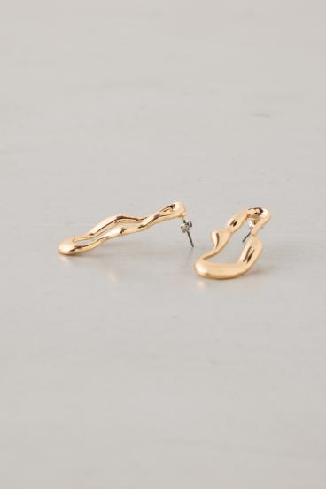 ウェイビーサークルピアス 詳細画像