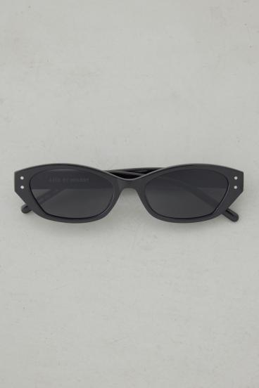 スクエアフレームアイウェア