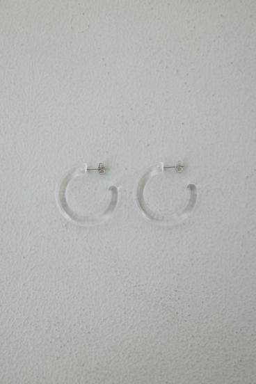 アクリルフープピアス