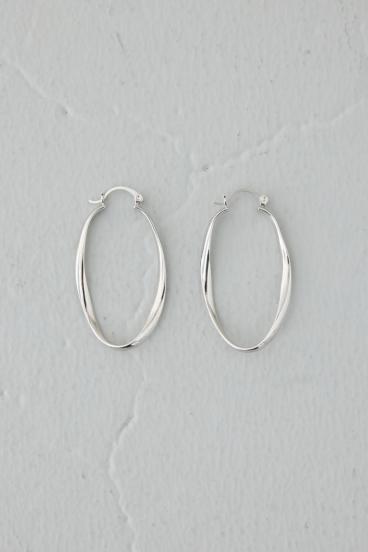 オーバルフープピアス