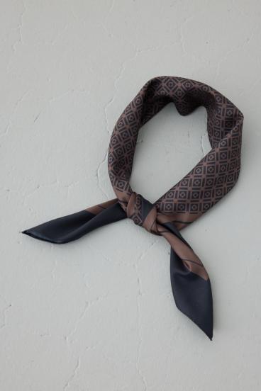 幾何柄スカーフ 詳細画像