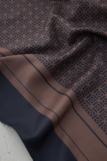 幾何柄スカーフ 詳細画像