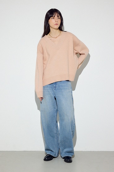 スウェットライクVネックニット 詳細画像