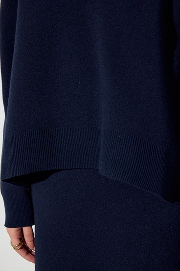 スウェットライクVネックニット 詳細画像