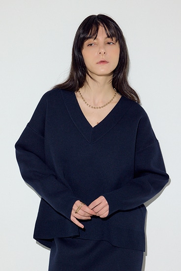 スウェットライクVネックニット 詳細画像