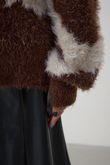 ニュアンスカウ柄Vネックニットトップス 詳細画像