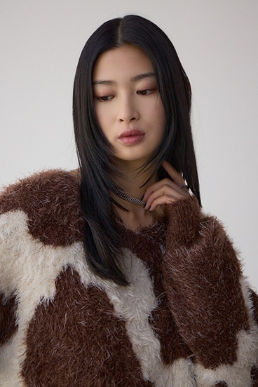 ニュアンスカウ柄Vネックニットトップス