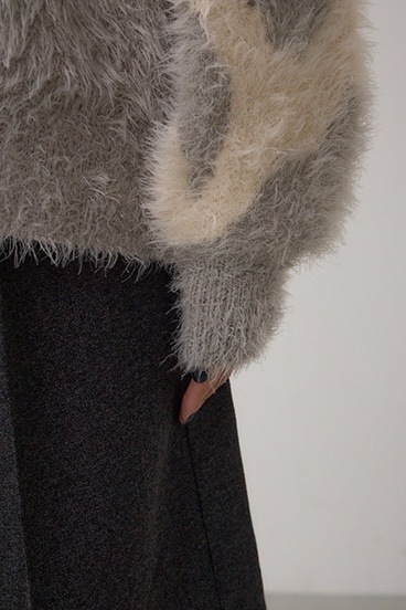 ニュアンスカウ柄Vネックニットトップス 詳細画像