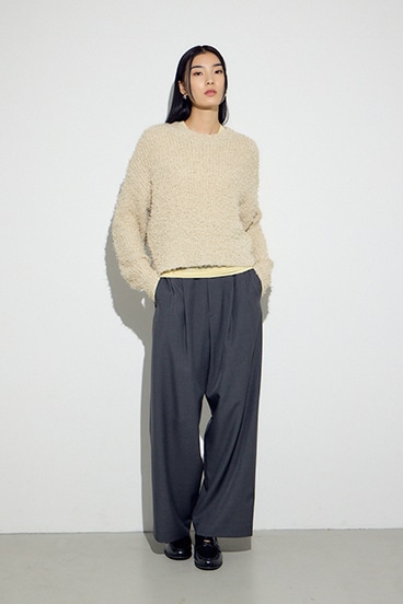 カールヤーンクルーネックニット 詳細画像