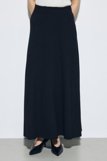 フレアニットロングスカート