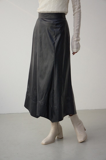 フェイクレザーハンカチーフヘムスカート