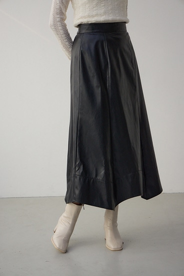 フェイクレザーハンカチーフヘムスカート