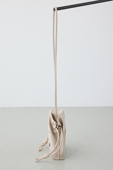 モチーフスタッズドローストリングバッグ 詳細画像