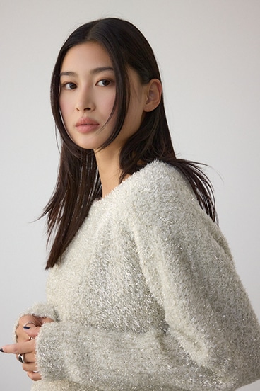 ラメシャギーニットトップス