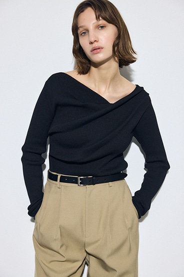 ドレープ長袖ニットトップス