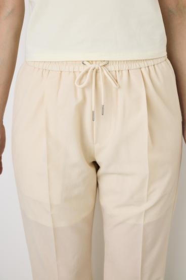 COMFORA AIRピンタックテーパードパンツ 詳細画像