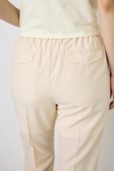 COMFORA AIRピンタックテーパードパンツ 詳細画像