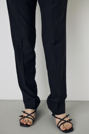 COMFORA AIRピンタックテーパードパンツ 詳細画像