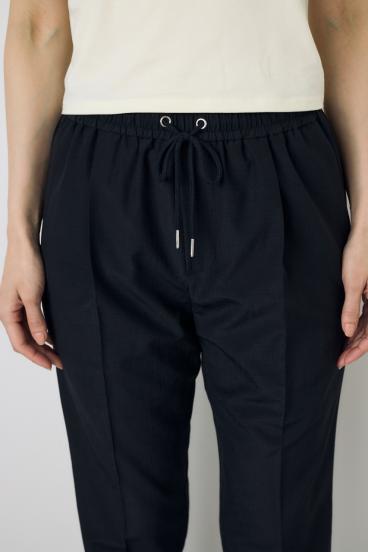 COMFORA AIRピンタックテーパードパンツ 詳細画像